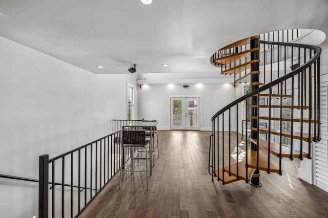 303 W Alamo Street, Brenham, TX 77833