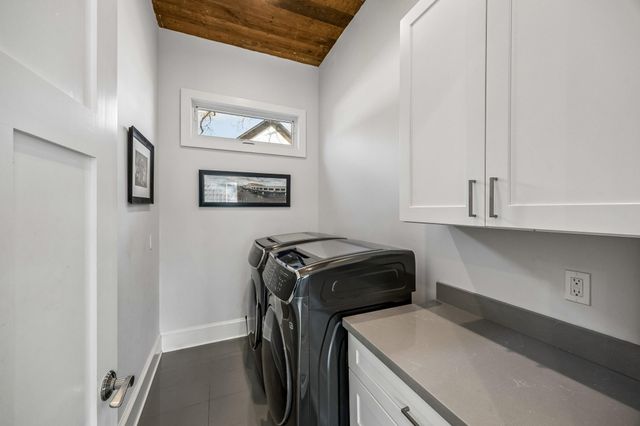 303 W Alamo Street, Brenham, TX 77833