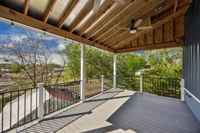 303 W Alamo Street, Brenham, TX 77833