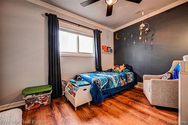 22708 Alger Street, Saint Clair Shores, MI 48080