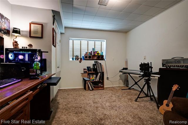 22708 Alger Street, Saint Clair Shores, MI 48080