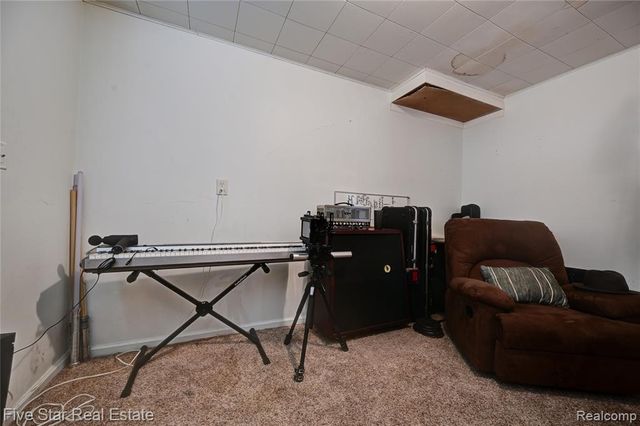 22708 Alger Street, Saint Clair Shores, MI 48080