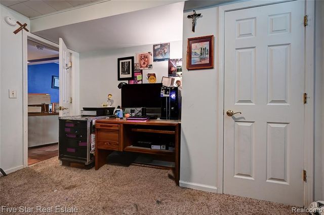 22708 Alger Street, Saint Clair Shores, MI 48080