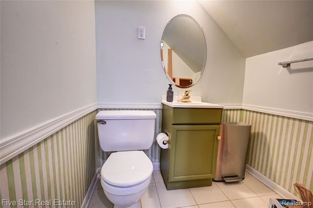 22708 Alger Street, Saint Clair Shores, MI 48080