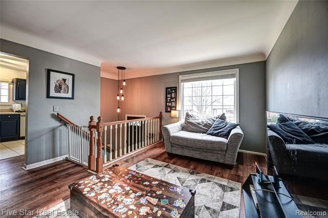 22708 Alger Street, Saint Clair Shores, MI 48080