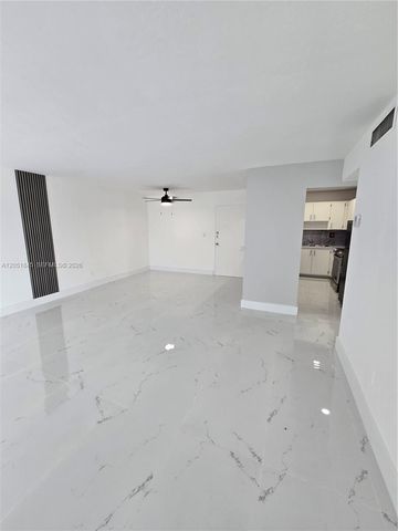 10375 N Kendall Dr J7, Miami, FL 33176