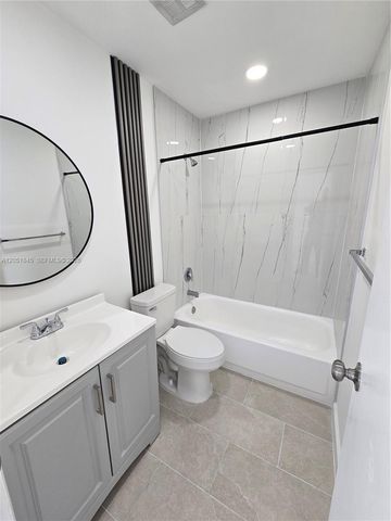 10375 N Kendall Dr J7, Miami, FL 33176