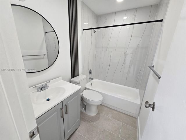 10375 N Kendall Dr J7, Miami, FL 33176