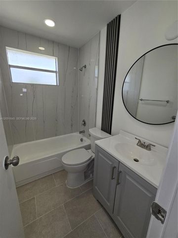10375 N Kendall Dr J7, Miami, FL 33176
