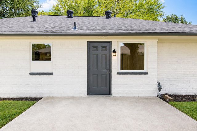 13619 Elm Court, Sugar Land, TX 77498