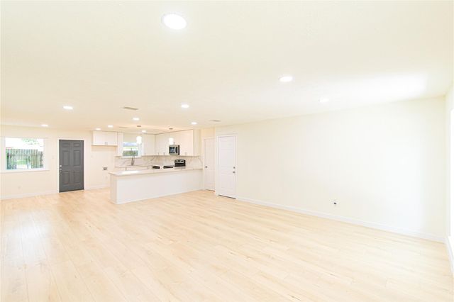 13619 Elm Court, Sugar Land, TX 77498