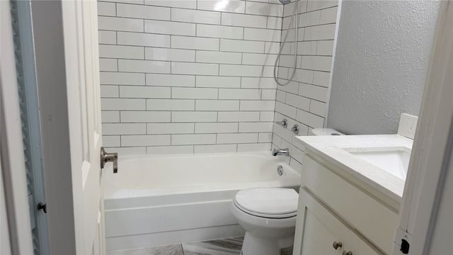 2300 Balsam Drive G112, Arlington, TX 76006