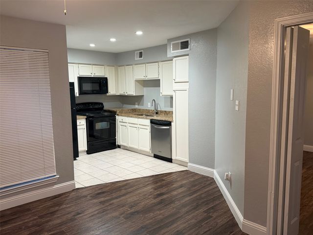 2300 Balsam Drive G112, Arlington, TX 76006