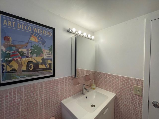 221 Meridian Ave 410, Miami Beach, FL 33139