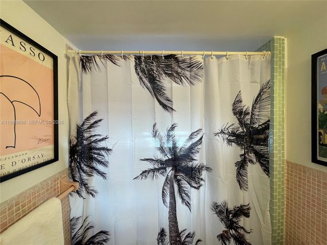 221 Meridian Ave 410, Miami Beach, FL 33139