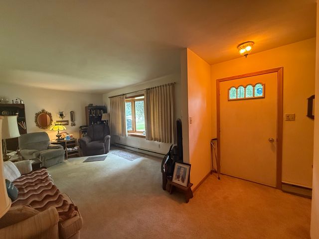 1473 S Harlem Avenue, Freeport, IL 61032