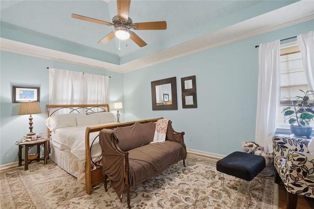 717 Jamie Way NE, Woodstock, GA 30188