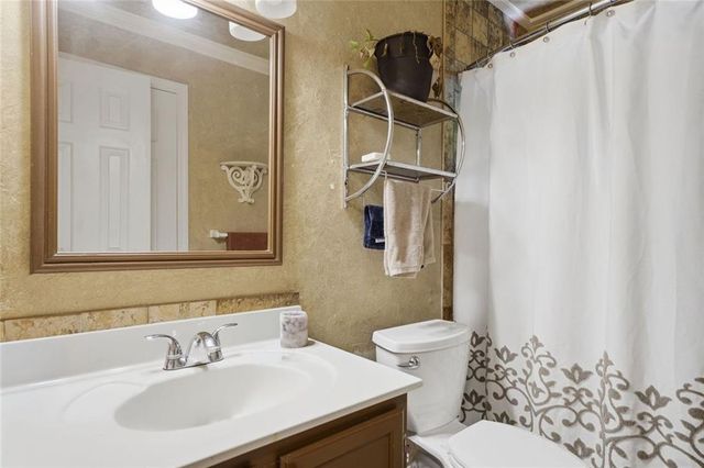 717 Jamie Way NE, Woodstock, GA 30188