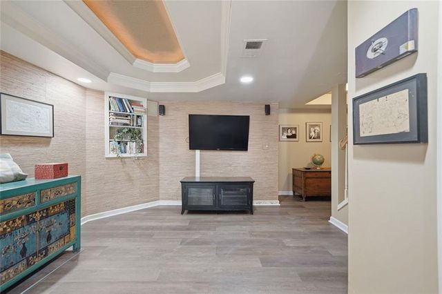 717 Jamie Way NE, Woodstock, GA 30188