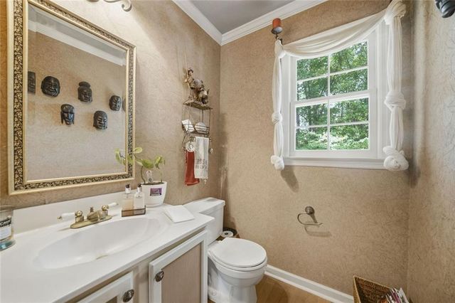 717 Jamie Way NE, Woodstock, GA 30188
