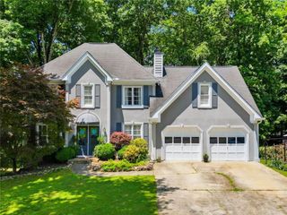 717 Jamie Way NE, Woodstock, GA 30188