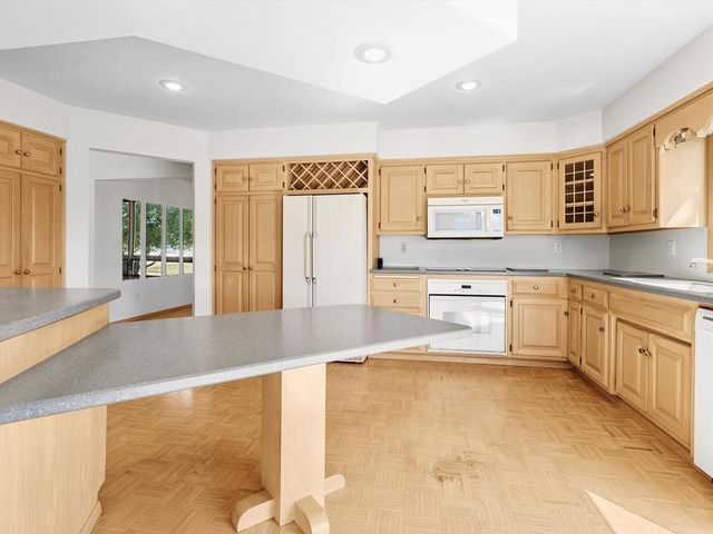 535 E VINE COURT, Sturgeon Bay, WI 54235