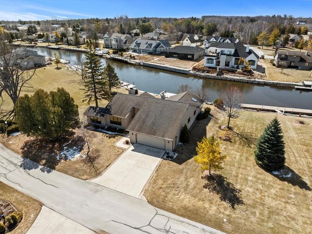 535 E VINE COURT, Sturgeon Bay, WI 54235