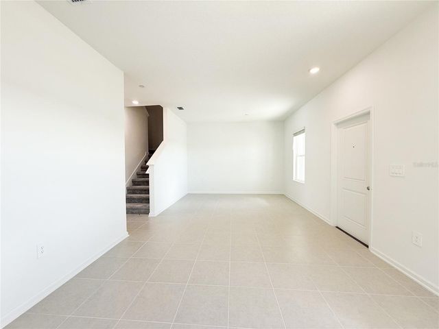 1975 STAKE OUT WAY, Apopka, FL 32703