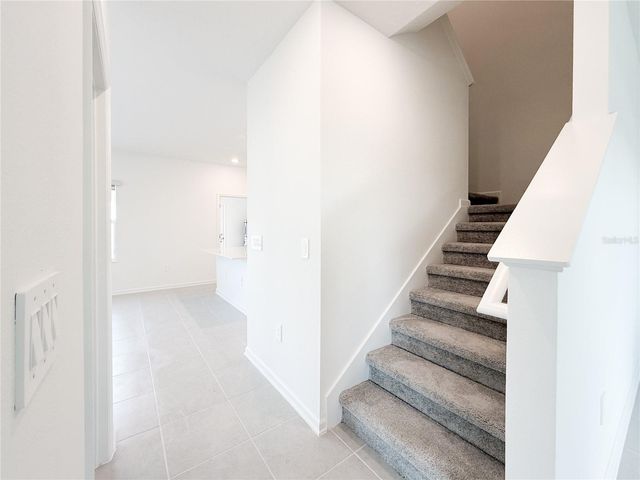 1975 STAKE OUT WAY, Apopka, FL 32703