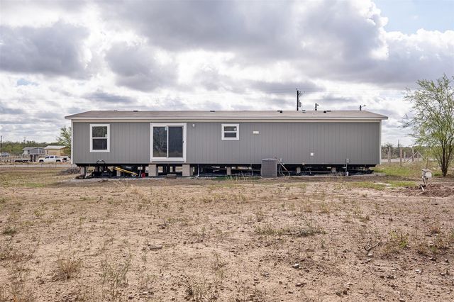 114 Blue Quail ST, Dale, TX 78616