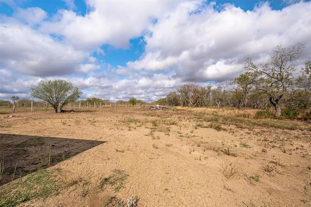 114 Blue Quail ST, Dale, TX 78616