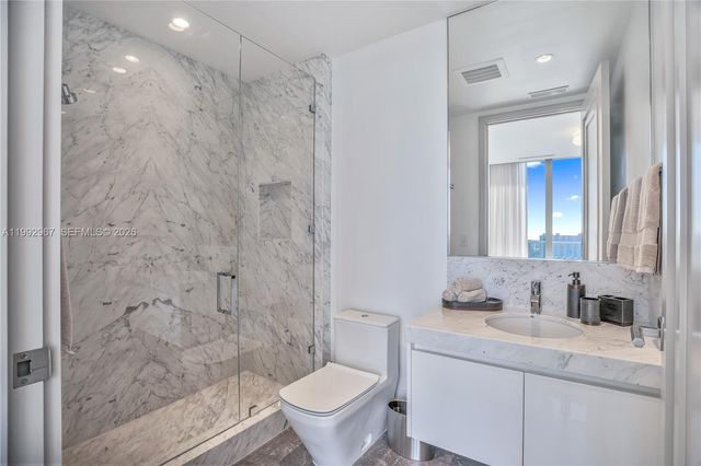 17901 Collins Ave 2404, Sunny Isles Beach, FL 33160