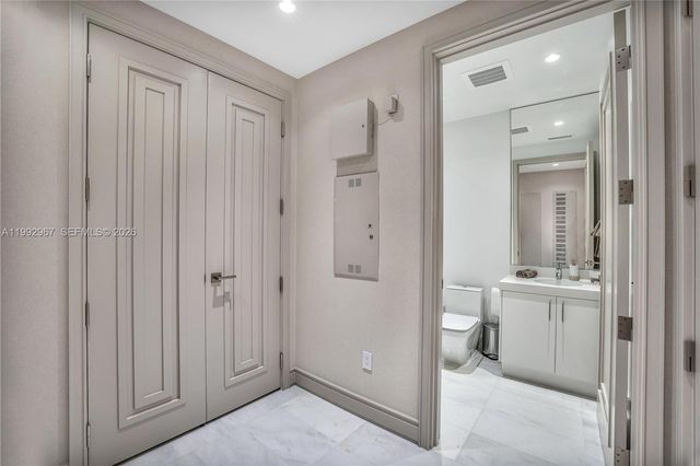 17901 Collins Ave 2404, Sunny Isles Beach, FL 33160