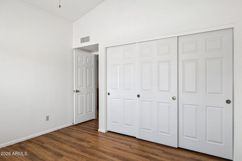 Image 23 of property listing at 12802 S 40TH Place, Phoenix, AZ 85044