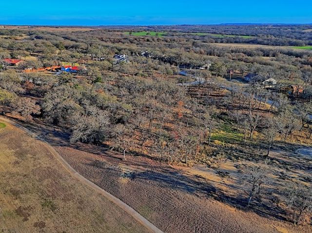 103 Diamond Oaks Drive, Nocona, TX 76255