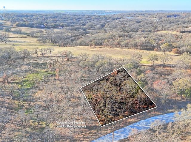 103 Diamond Oaks Drive, Nocona, TX 76255