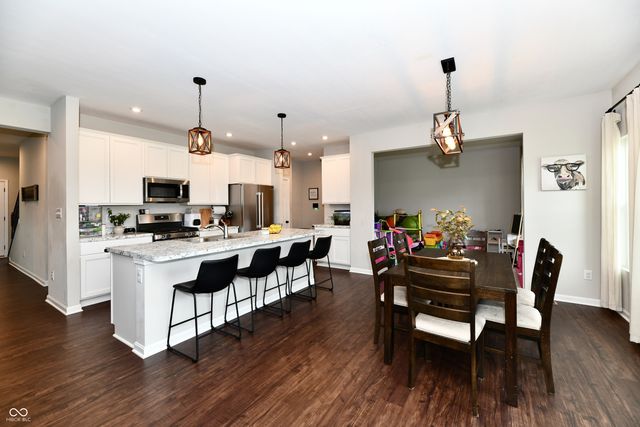 3736 Highgate Court, Indianapolis, IN 46237