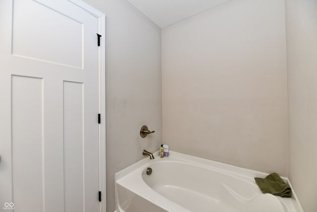 3736 Highgate Court, Indianapolis, IN 46237