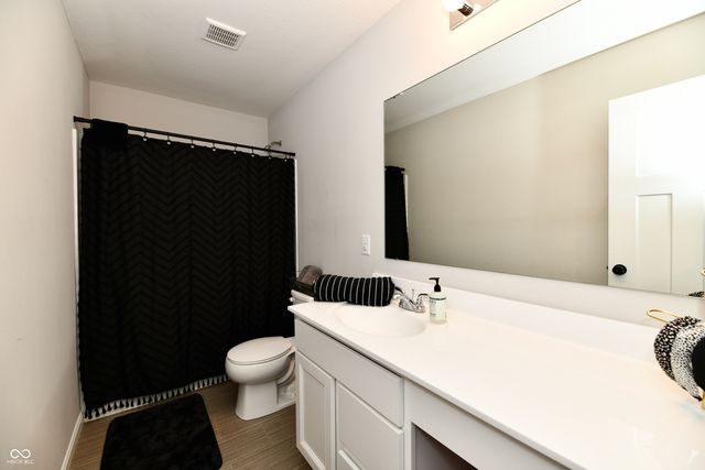 3736 Highgate Court, Indianapolis, IN 46237