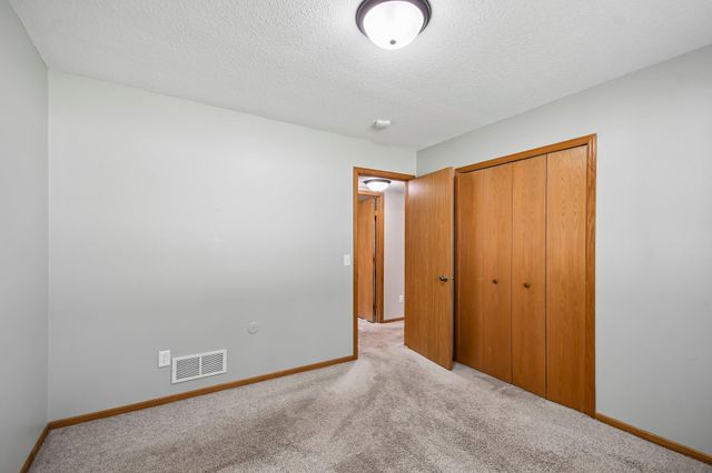 905 Walnut Street, Farmington, MN 55024