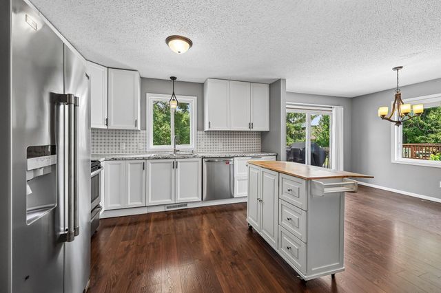 905 Walnut Street, Farmington, MN 55024
