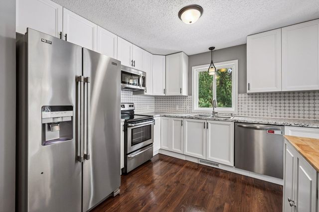 905 Walnut Street, Farmington, MN 55024