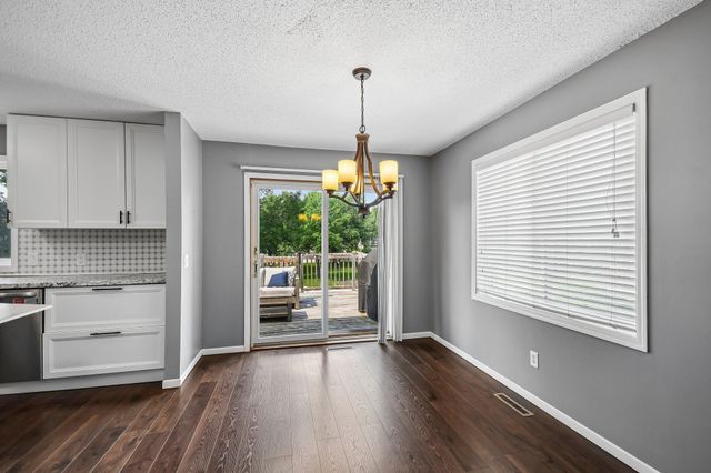 905 Walnut Street, Farmington, MN 55024