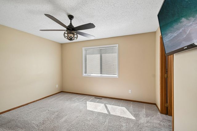 905 Walnut Street, Farmington, MN 55024