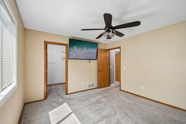 905 Walnut Street, Farmington, MN 55024