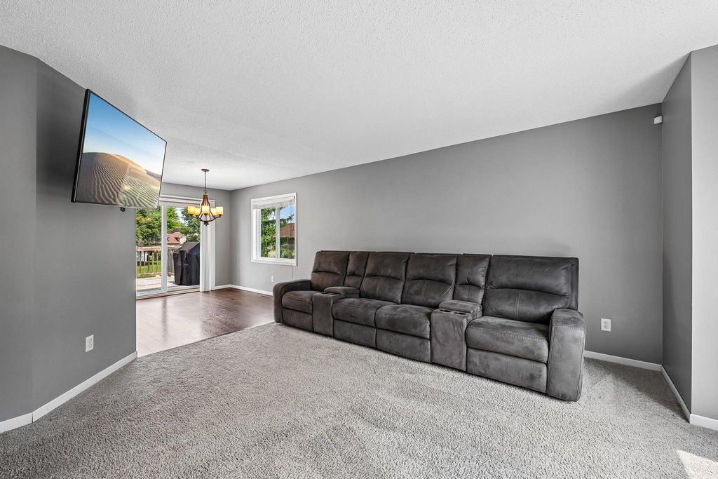 905 Walnut Street, Farmington, MN 55024 — photo 5