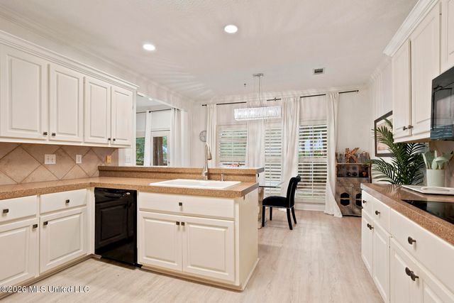 615 Turnberry Lane, Ridgeland, MS 39157