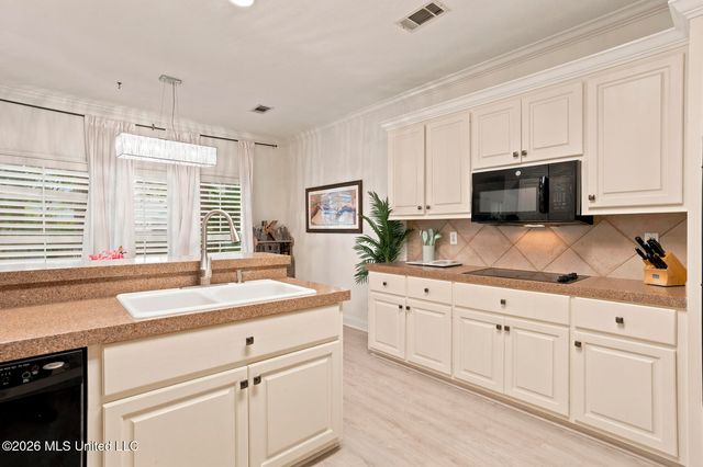 615 Turnberry Lane, Ridgeland, MS 39157