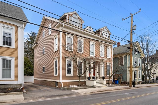 314 Islington St Apt 3, Portsmouth, NH 03801