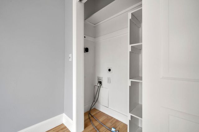 314 Islington St Apt 3, Portsmouth, NH 03801